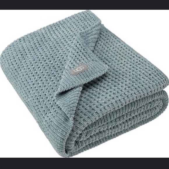 UGG Other - UGG Delaney Chenille Baby Blanket